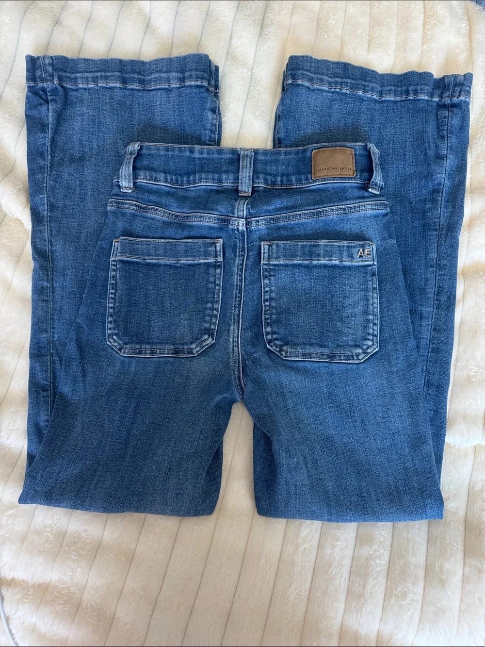 American Eagle Outfitters Light Blue Flared Jeans - Picture 6 of 6
